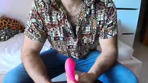 Snapshot of king7045 chatting on 7, 6, 2026 king7045 online show from 7, 6, 2026