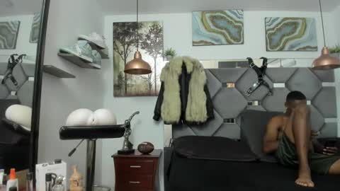 HOT MEN BLACK online show from 29, 12, 2024