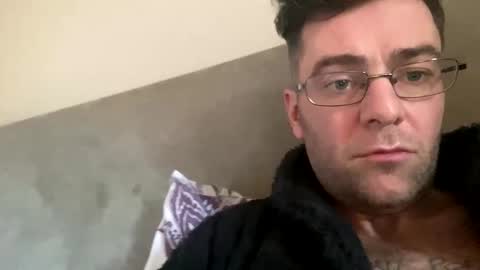 Snapshot of king_o107 chatting on 11, 3, 2026 king_o107 online show from 11, 3, 2026