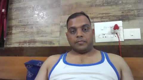 kingalpines1 online show from 4, 2, 2026