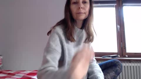 Snapshot of kingandprincess chatting on 2, 5, 2026 sexysexyhotwetpinkredpussy online show from 2, 5, 2026