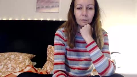 Snapshot of kingandprincess chatting on 18, 5, 2026 sexysexyhotwetpinkredpussy online show from 18, 5, 2026