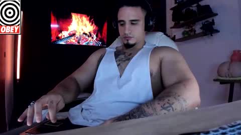 King Bear online show from 2, 10, 2025