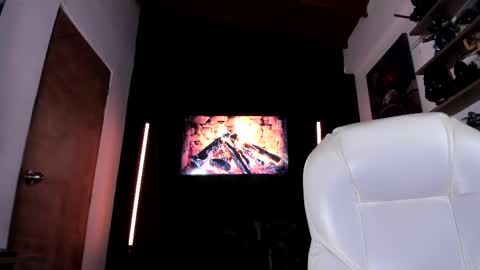 King Bear online show from 19, 4, 2026