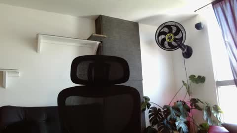 Snapshot of kingcat420 chatting on 12, 1, 2025 Jake online show from 12, 1, 2025