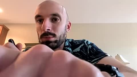 kingdaddysayless online show from 27, 4, 2026