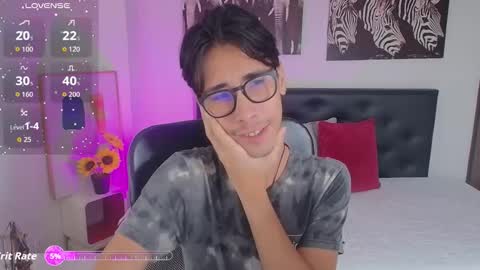 Snapshot of kingdanny_8 chatting on 5, 12, 2025 kingdanny_8 online show from 5, 12, 2025