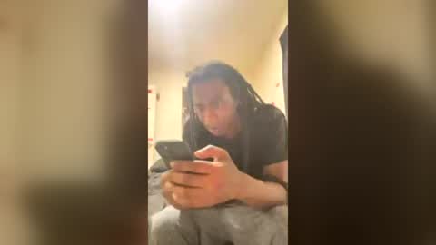 Snapshot of kingecstasyxxx chatting on 5, 7, 2026 KingEcstasyXXX online show from 5, 7, 2026