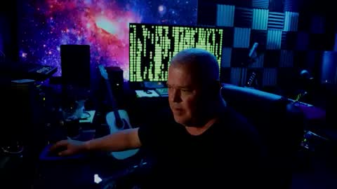 Snapshot of kingjamesviii chatting on 13, 4, 2026 King James VIII online show from 13, 4, 2026