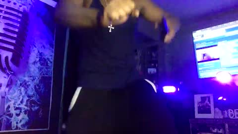 loyal fuck online show from 9, 12, 2024