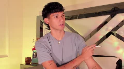  A L E X  online show from 7, 2, 2025