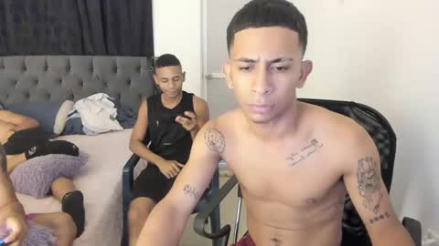 Snapshot of kings_latins chatting on 4, 10, 2025 DOMINANT ALPHA KINGS online show from 4, 10, 2025