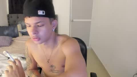 Snapshot of kings_latins chatting on 12, 10, 2025 DOMINANT ALPHA KINGS online show from 12, 10, 2025