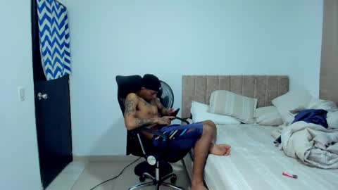 Snapshot of kings_latins chatting on 23, 10, 2025 DOMINANT ALPHA KINGS online show from 23, 10, 2025