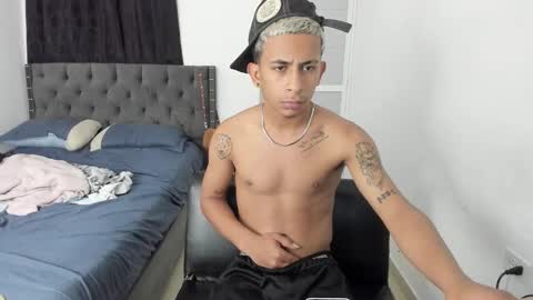 Snapshot of kings_latins chatting on 14, 12, 2025 DOMINANT ALPHA KINGS online show from 14, 12, 2025