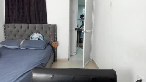 Snapshot of kings_latins chatting on 15, 12, 2025 DOMINANT ALPHA KINGS online show from 15, 12, 2025