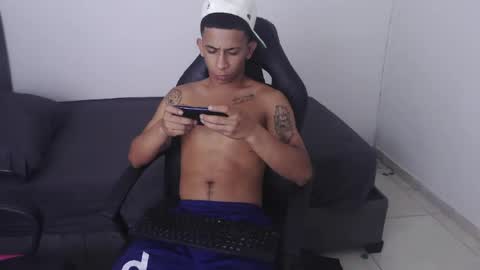 DOMINANT ALPHA KINGS online show from 27, 4, 2026