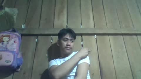 Snapshot of kingsucker2069 chatting on 15, 1, 2026 Ruru online show from 15, 1, 2026