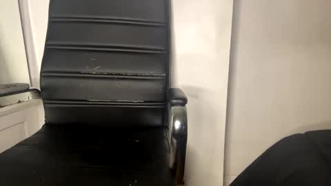 Snapshot of kingxjune chatting on 7, 11, 2025 DJ online show from 7, 11, 2025