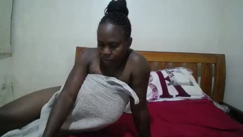 Snapshot of kinky_kaiya chatting on 4, 1, 2025 kaiya online show from 4, 1, 2025