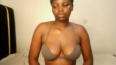 Lola online show from 11, 10, 2025