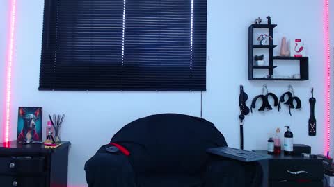 Allison  Diego online show from 27, 2, 2025