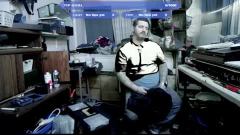 Snapshot of kinkybiguy14 chatting on 19, 11, 2025 Kinky Cassie online show from 19, 11, 2025