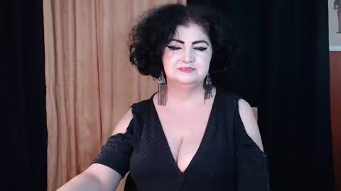 Snapshot of kinkyblacky chatting on 9, 1, 2026 MistressBlacky online show from 9, 1, 2026