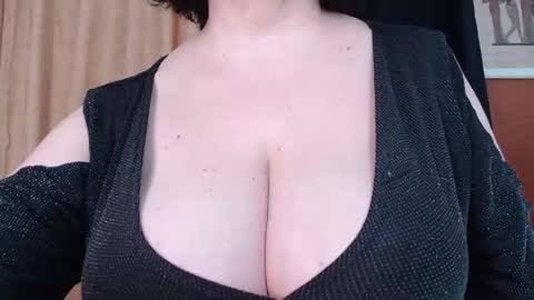 Snapshot of kinkyblacky chatting on 7, 2, 2026 MistressBlacky online show from 7, 2, 2026