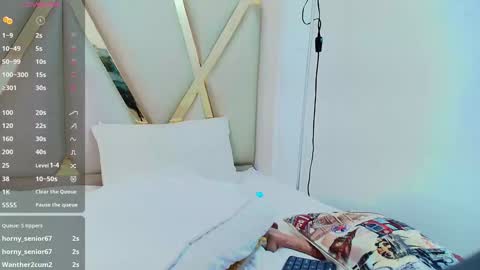 MISS RYN  online show from 6, 1, 2025