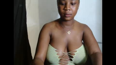 kinkyjuicexx online show from 8, 4, 2026