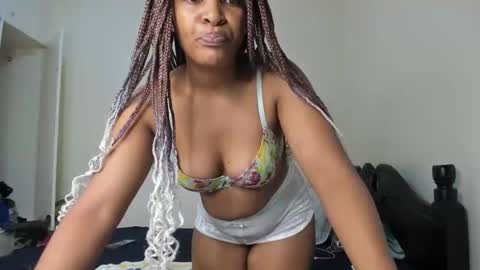 Snapshot of kinkylyla chatting on 3, 1, 2025 Kinky online show from 3, 1, 2025