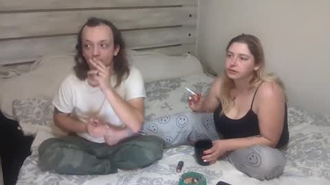 Snapshot of kinkyqueenandpet95 chatting on 14, 12, 2025 kinkyqueenandpet95 online show from 14, 12, 2025