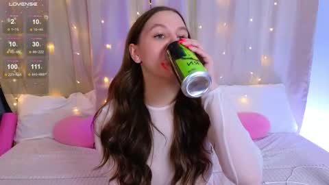 Kira Briis online show from 27, 4, 2026