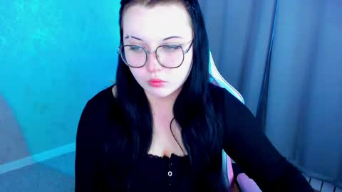 kira online show from 24, 4, 2026