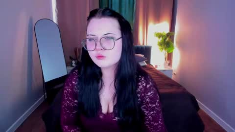 kira online show from 25, 4, 2026