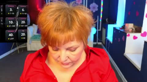 Kira Kennet online show from 6, 4, 2026