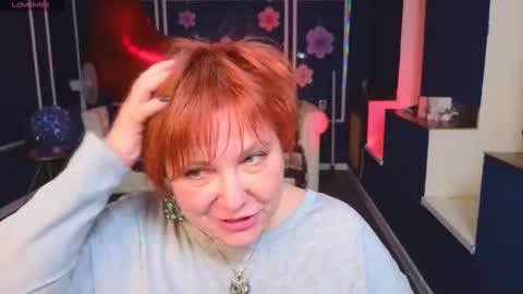 Kira Kennet online show from 22, 4, 2026