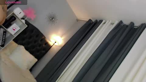 KIRA online show from 9, 2, 2025