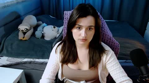 Snapshot of kira_yammy chatting on 6, 2, 2025 Kira follow me online show from 6, 2, 2025