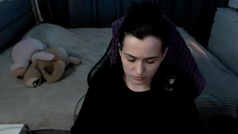 Snapshot of kira_yammy chatting on 4, 3, 2026 Kira follow me online show from 4, 3, 2026