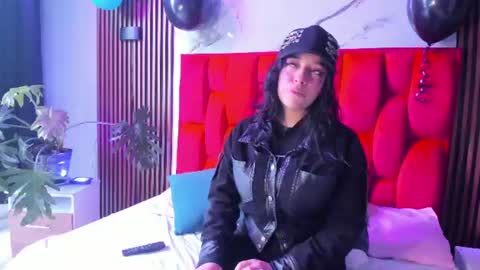 Kira online show from 4, 7, 2026