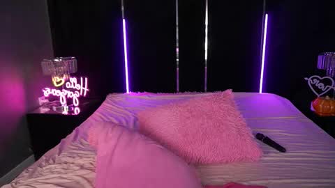 Kira online show from 8, 11, 2025