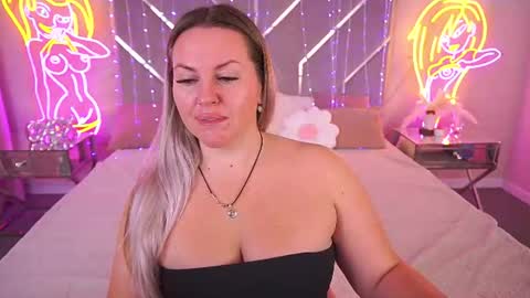 Snapshot of kiracandys chatting on 11, 6, 2026 Kira online show from 11, 6, 2026