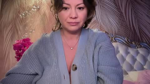 KiraDivine online show from 23, 2, 2026