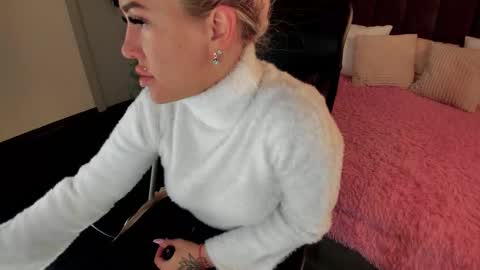 Kira online show from 19, 10, 2025