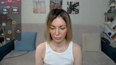 Snapshot of kiramartins_cat chatting on 7, 1, 2025 kiramartins cat online show from 7, 1, 2025