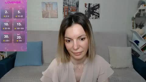 Snapshot of kiramartins_cat chatting on 2, 2, 2025 kiramartins cat online show from 2, 2, 2025