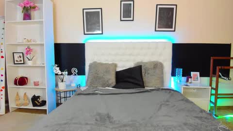 Kira online show from 5, 3, 2026