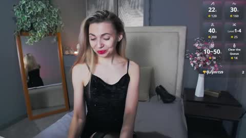 KiraNigt online show from 5, 4, 2026